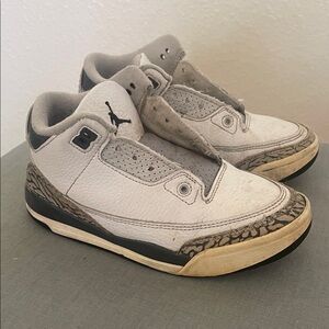 Jordan Kids Sneakers - Cream and Black no insoles or laces